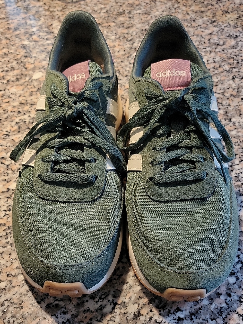 Adidas Run 70's 2.0 Womens 7.5 EUC